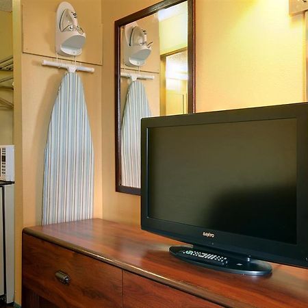 Americas Best Value Inn And Suites Greenwood Værelse billede