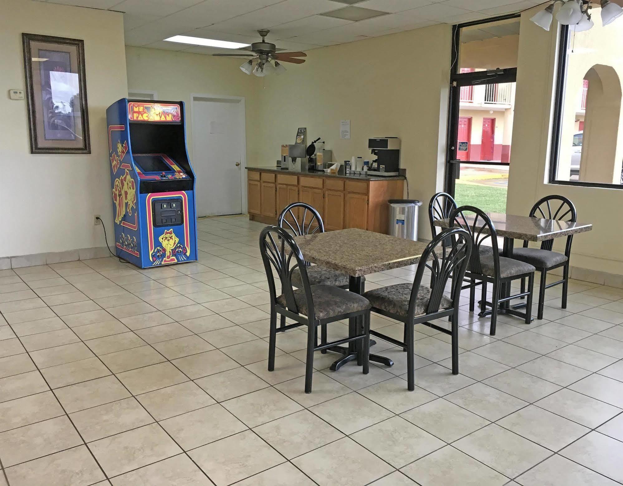 Americas Best Value Inn And Suites Greenwood Eksteriør billede